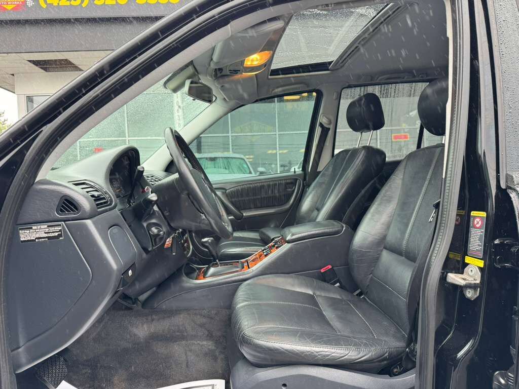 Used 2001 Mercedes-Benz ML 320 4MATIC image 7