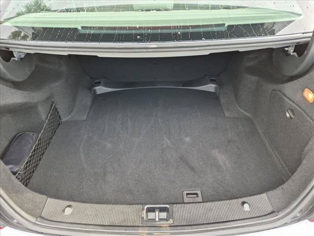 Used 2011 Mercedes-Benz C 300 Sedan image 6