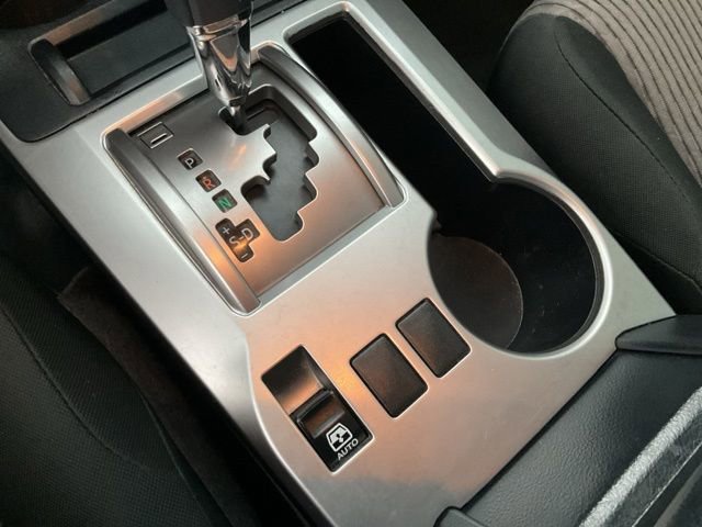 Used 2019 Toyota 4Runner SR5 AWD/4WD image 10