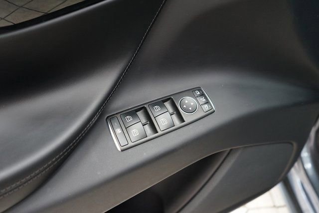 Used 2017 Tesla Model X 75D image 28