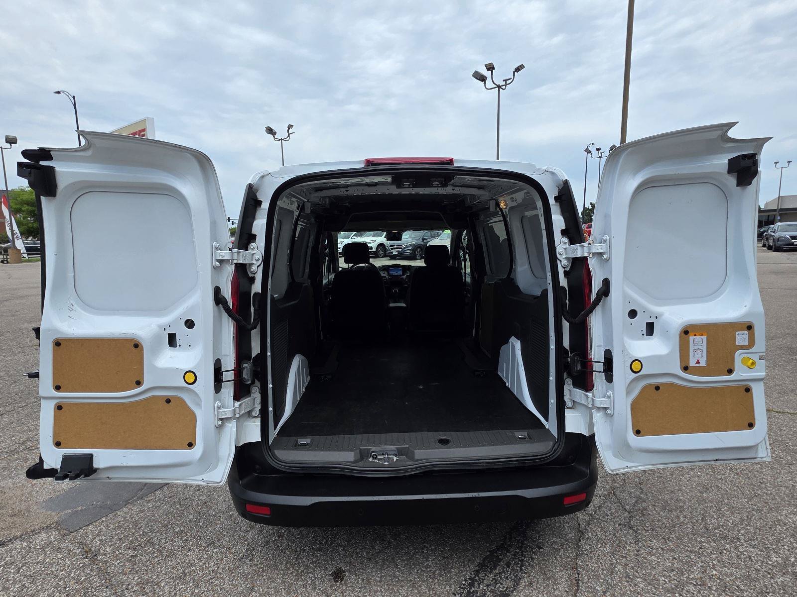 Used 2020 Ford Transit Connect XLT FWD image 27