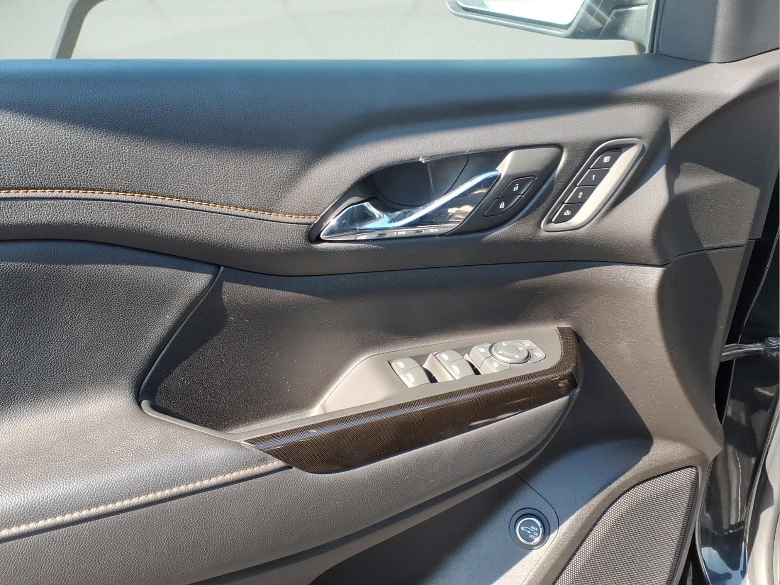 Certified 2023 GMC Acadia AT4 w/ Preferred Package AWD/4WD image 9