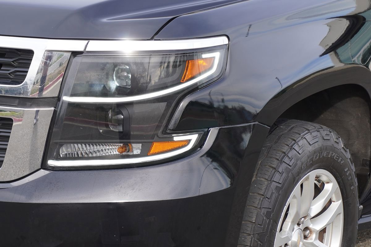 Used 2019 Chevrolet Suburban LT AWD/4WD image 2