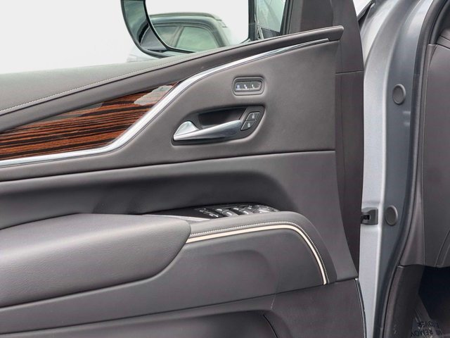 Certified 2024 Cadillac Escalade Premium Luxury AWD/4WD image 15