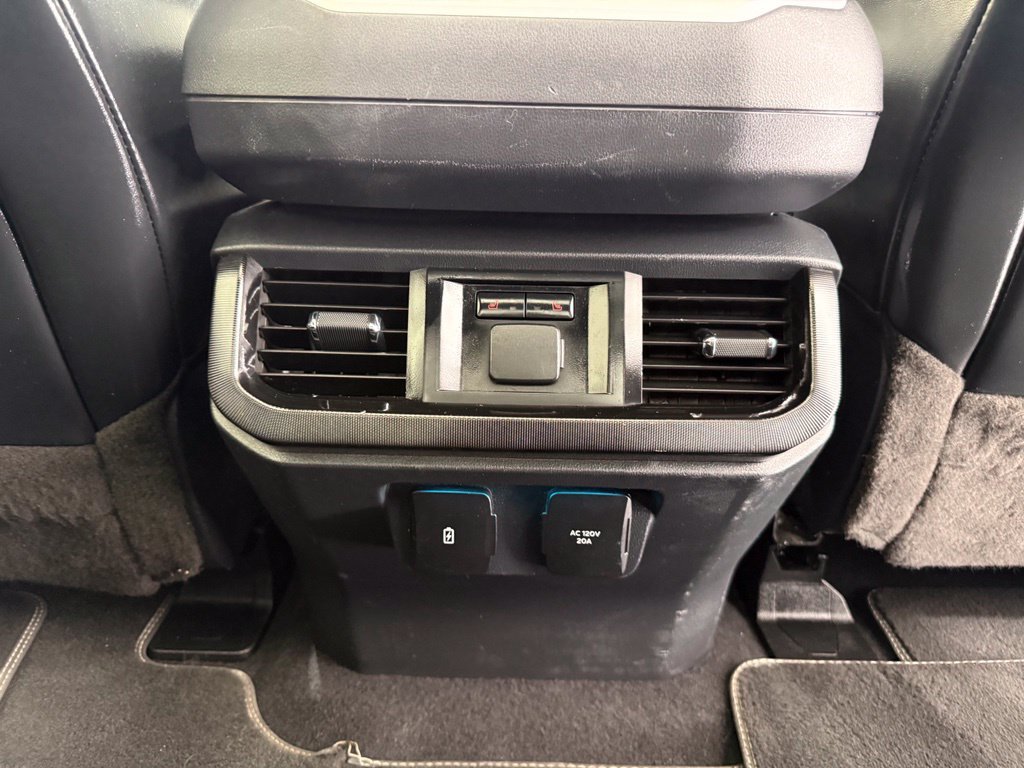 Used 2023 Ford F150 Lightning Platinum AWD/4WD image 28