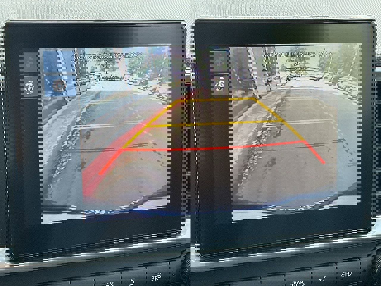 Used 2025 Hyundai Venue SEL image 31