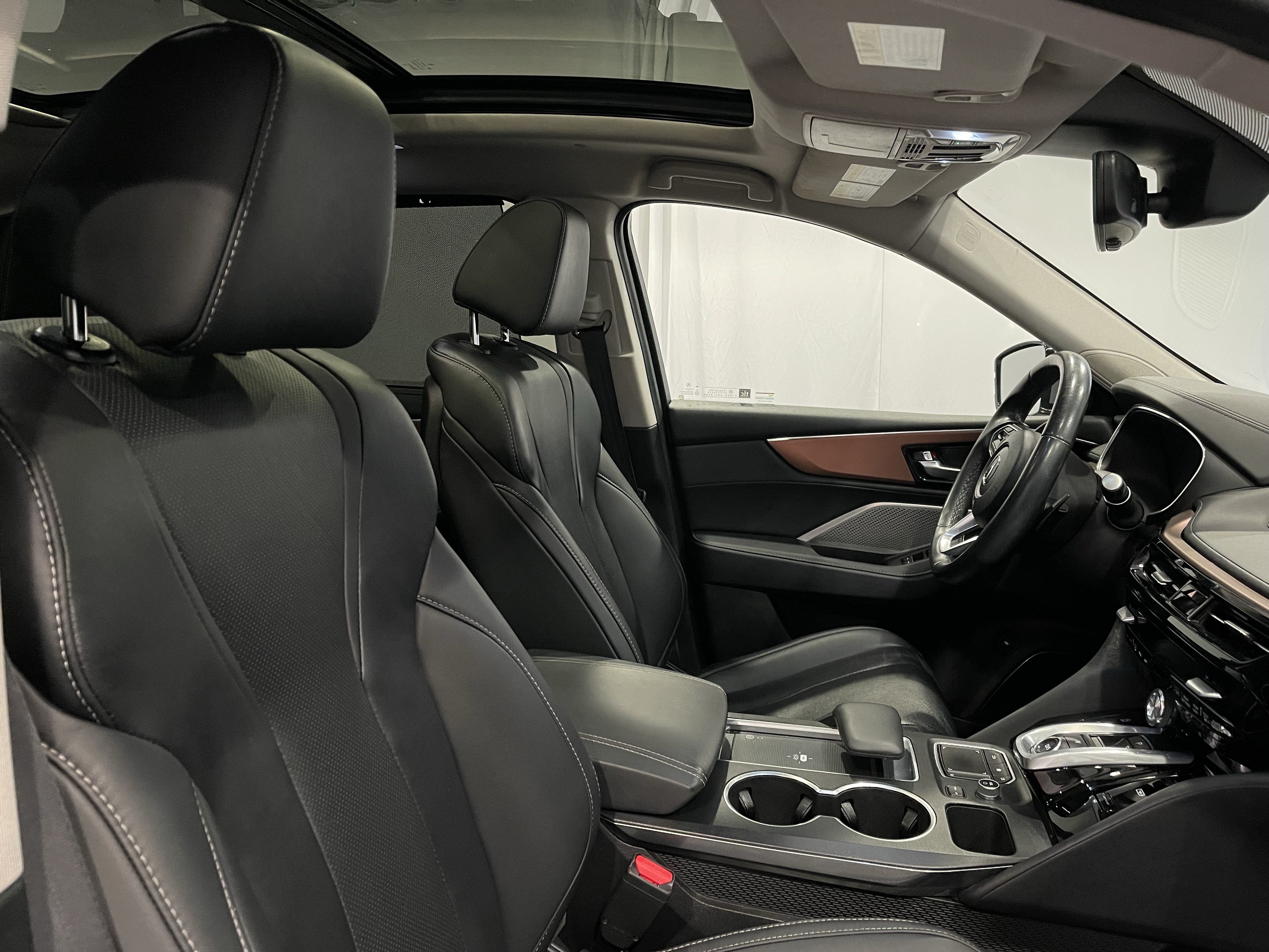 Used 2022 Acura MDX SH-AWD w/ Technology Package image 15