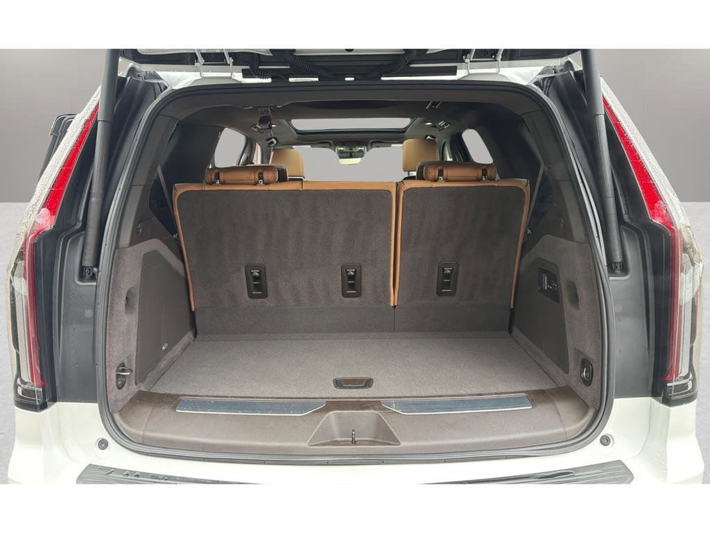 Certified 2023 Cadillac Escalade Sport w/ Touring Package image 25