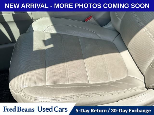 Used 2019 GMC Acadia Denali w/ Technology Package AWD/4WD image 4