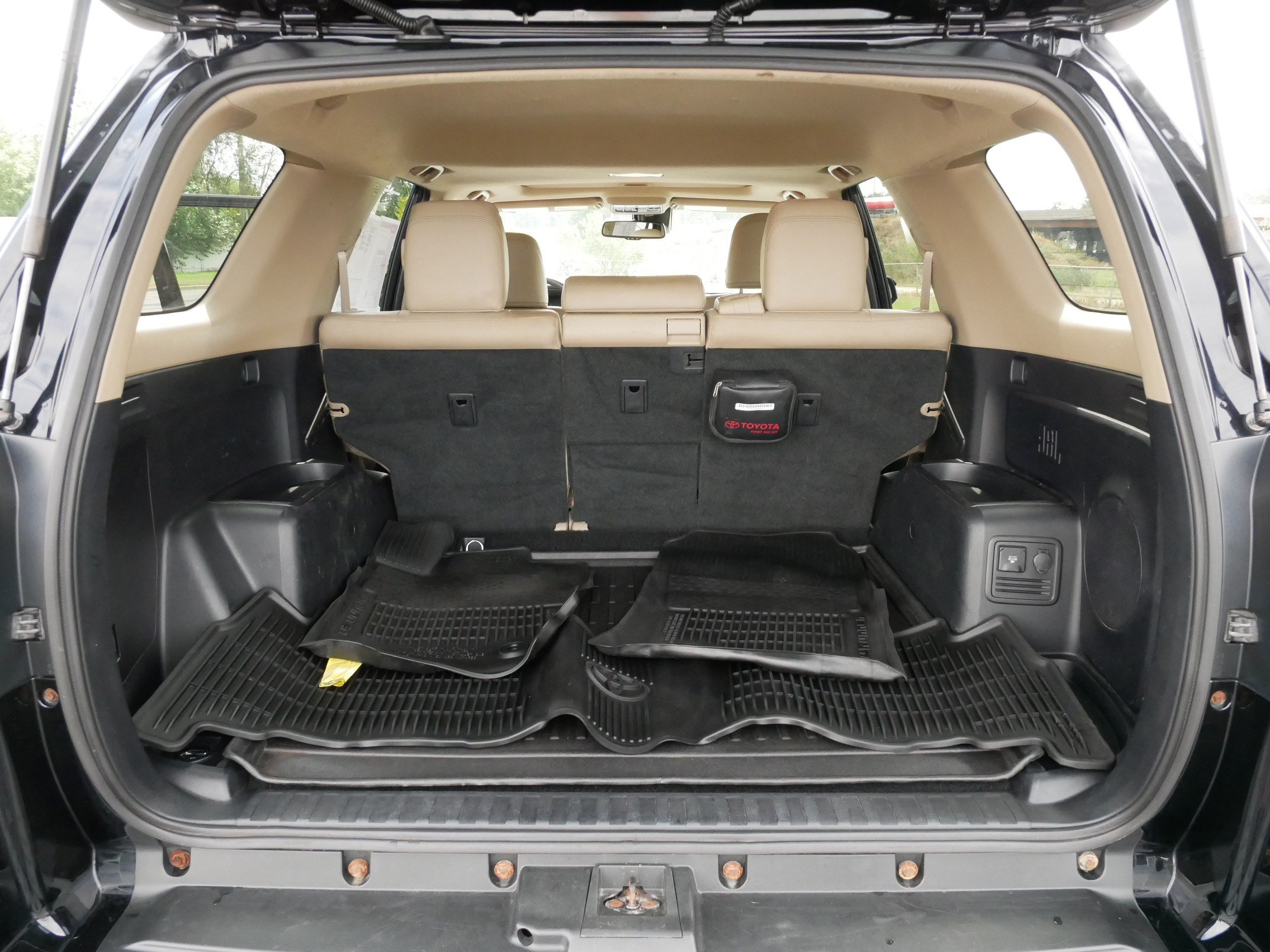 Used 2021 Toyota 4Runner Limited AWD/4WD image 18
