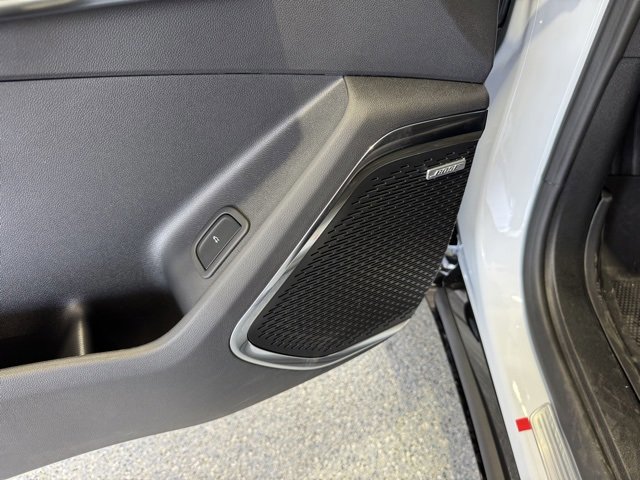 New 2026 Chevrolet Traverse RS w/ LPO, Floor Liner Package image 6