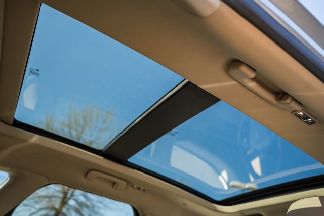 Used 2022 Lincoln Corsair AWD w/ Premium Package image 34