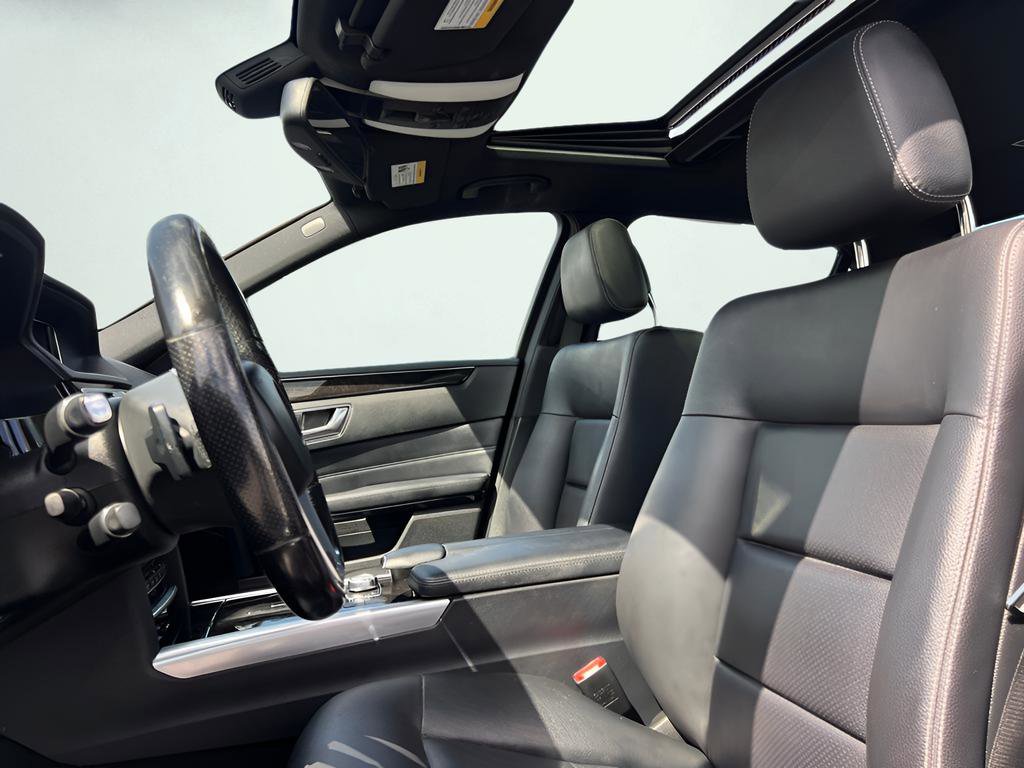 Used 2014 Mercedes-Benz E 350 4MATIC Sedan image 24