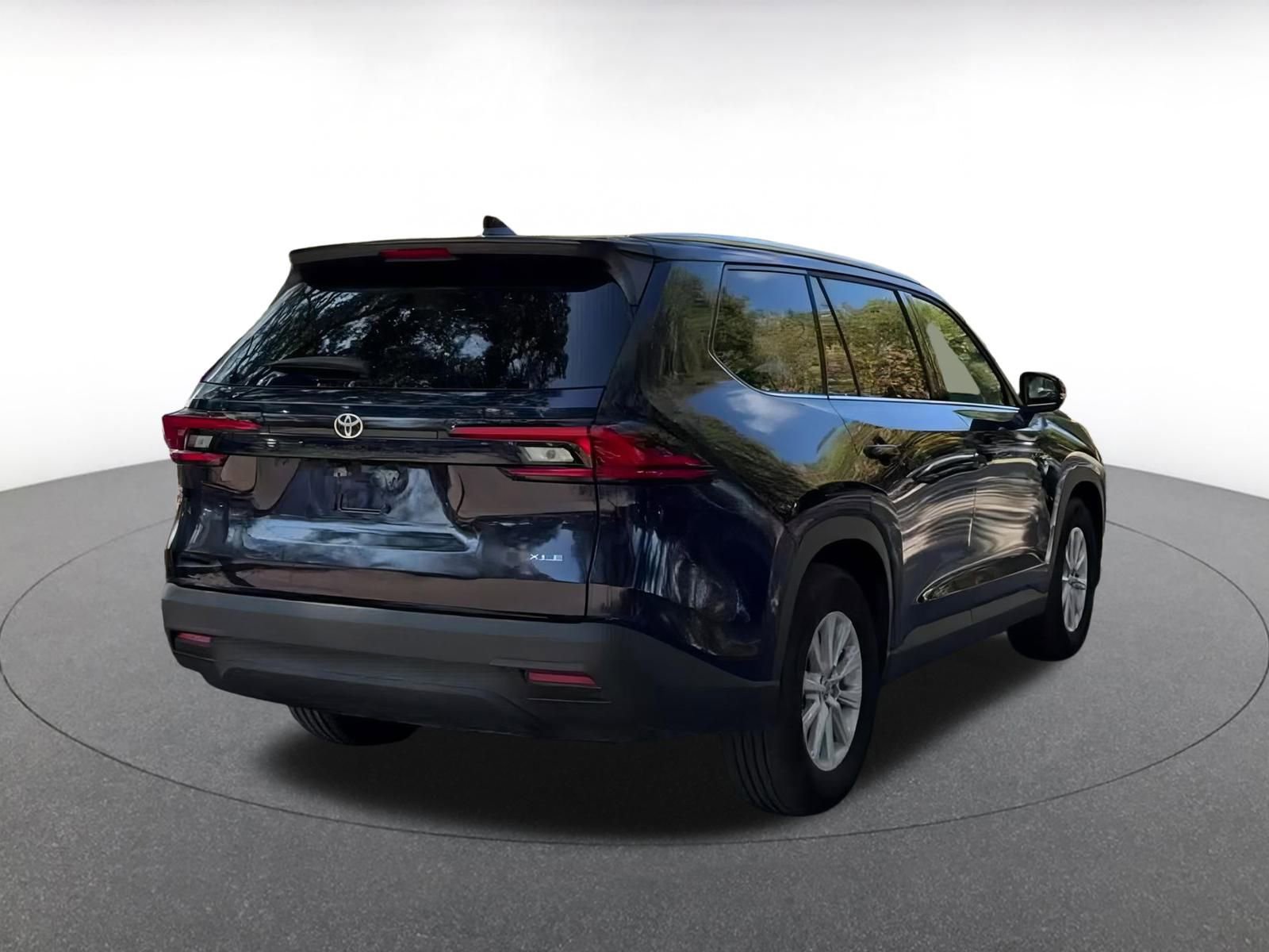 Used 2025 Toyota Grand Highlander FWD image 14