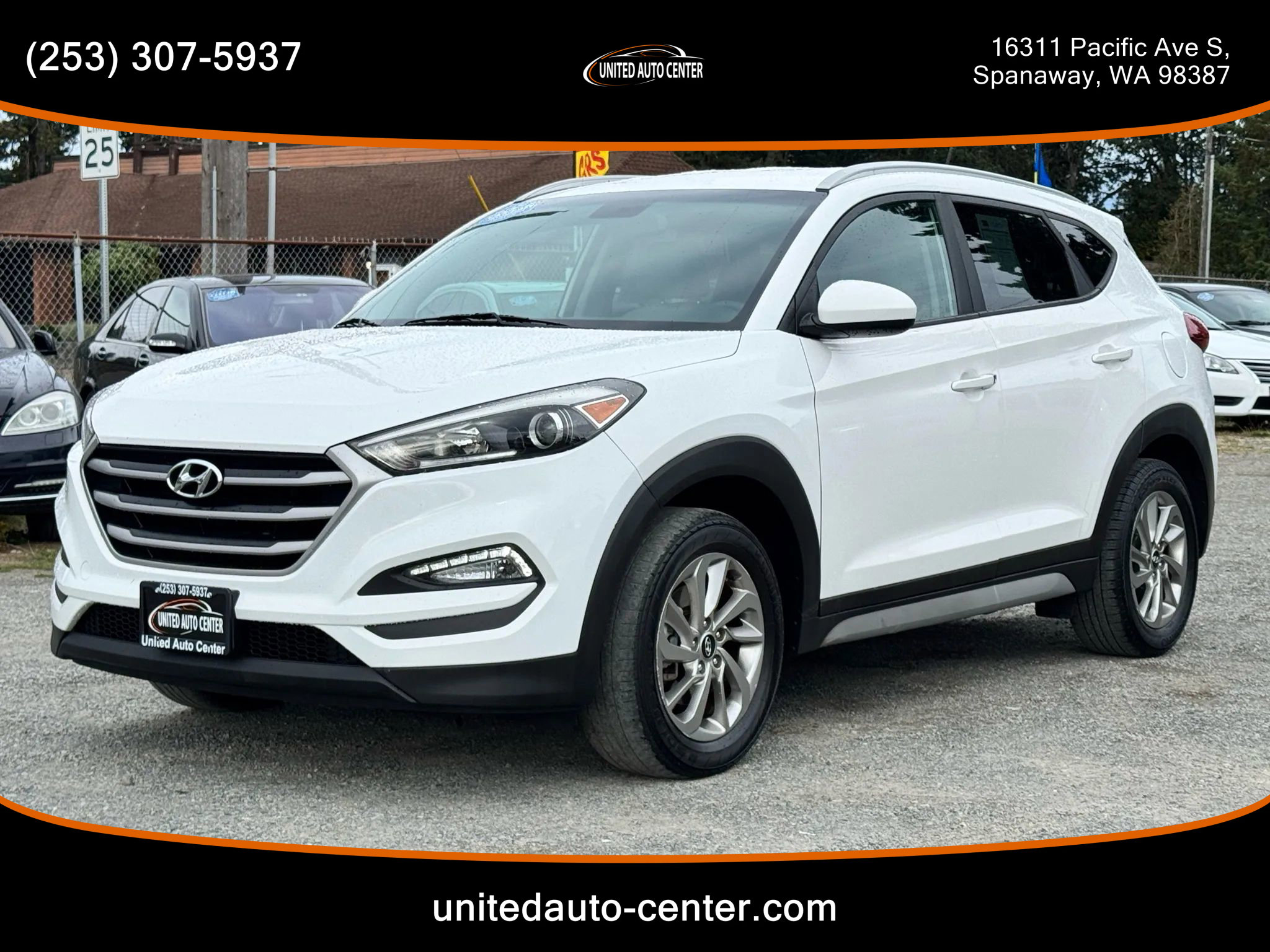 Used 2017 Hyundai Tucson SE image 1