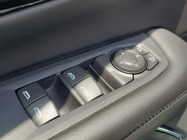Certified 2025 Chevrolet Suburban Z71 AWD/4WD image 28