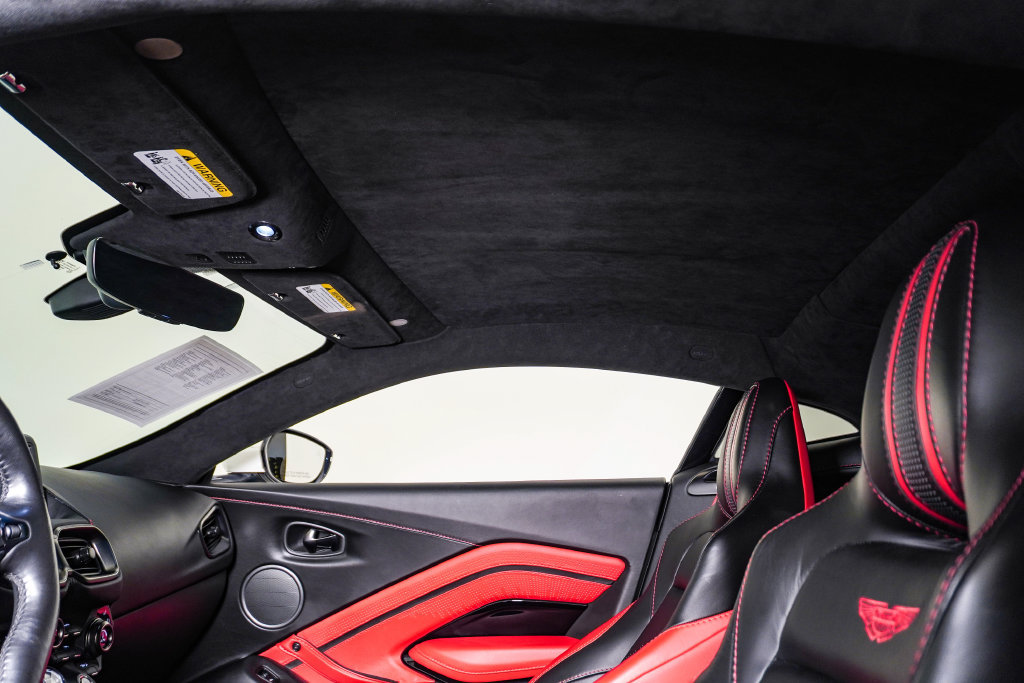 Used 2019 Aston Martin V8 Vantage Coupe RWD image 22