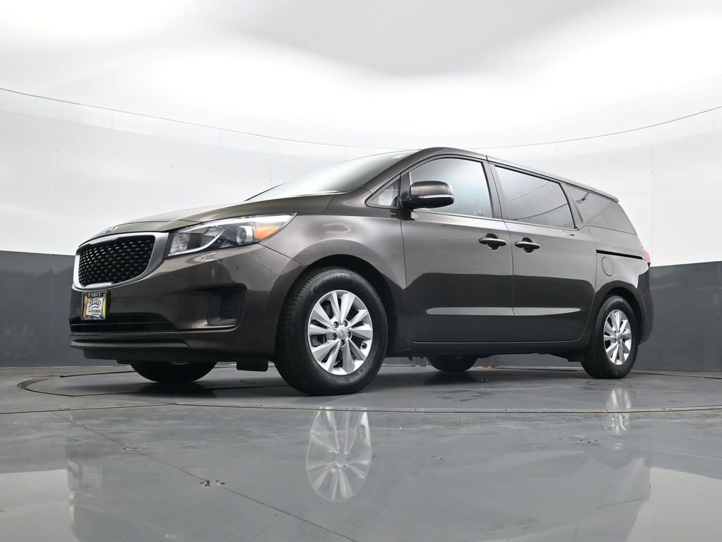 Used 2017 Kia Sedona LX image 22