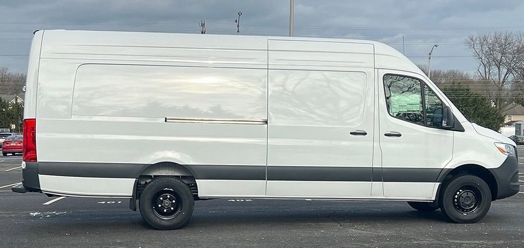 New 2025 Mercedes-Benz Sprinter 3500 image 8