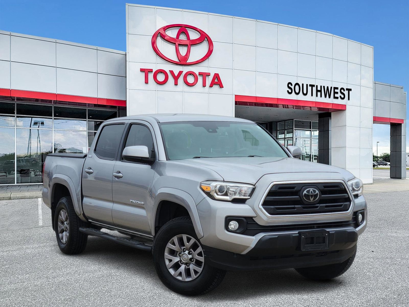 Used 2018 Toyota Tacoma SR5 image 1