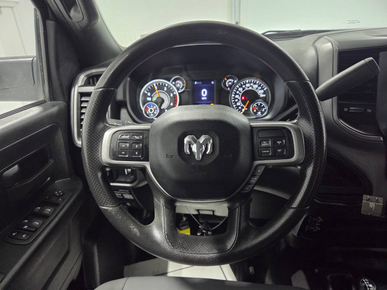 Used 2022 RAM 2500 Tradesman w/ Chrome Appearance Group AWD/4WD image 15