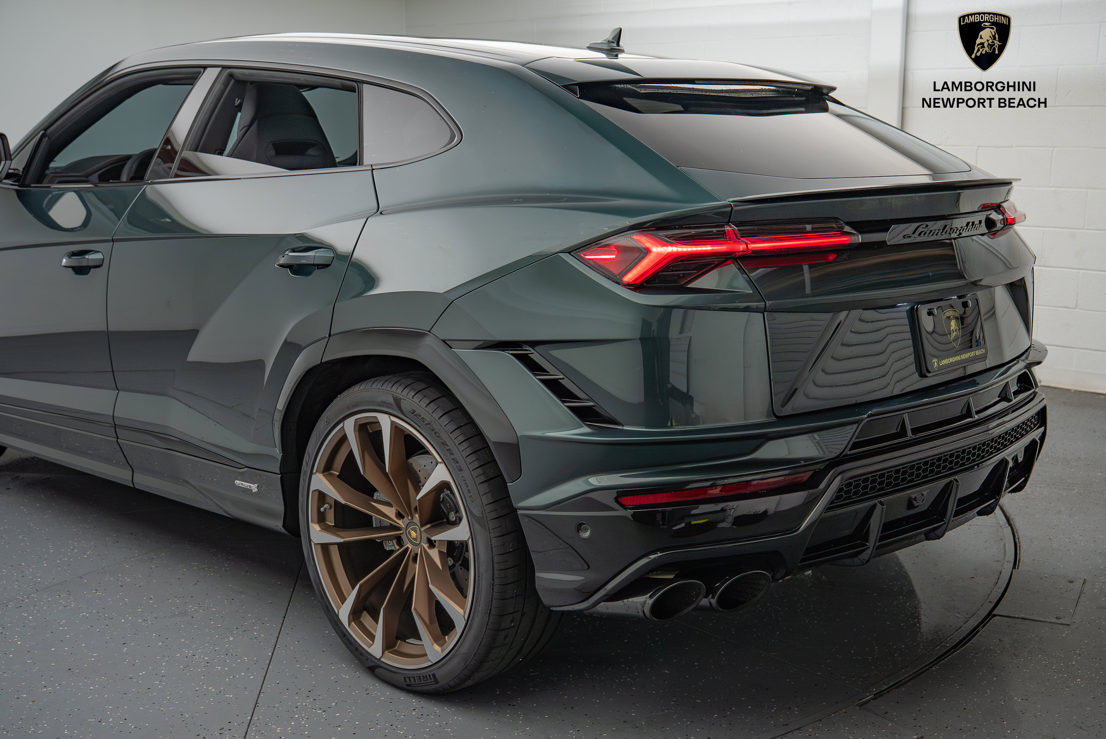 Used 2024 Lamborghini Urus S image 14