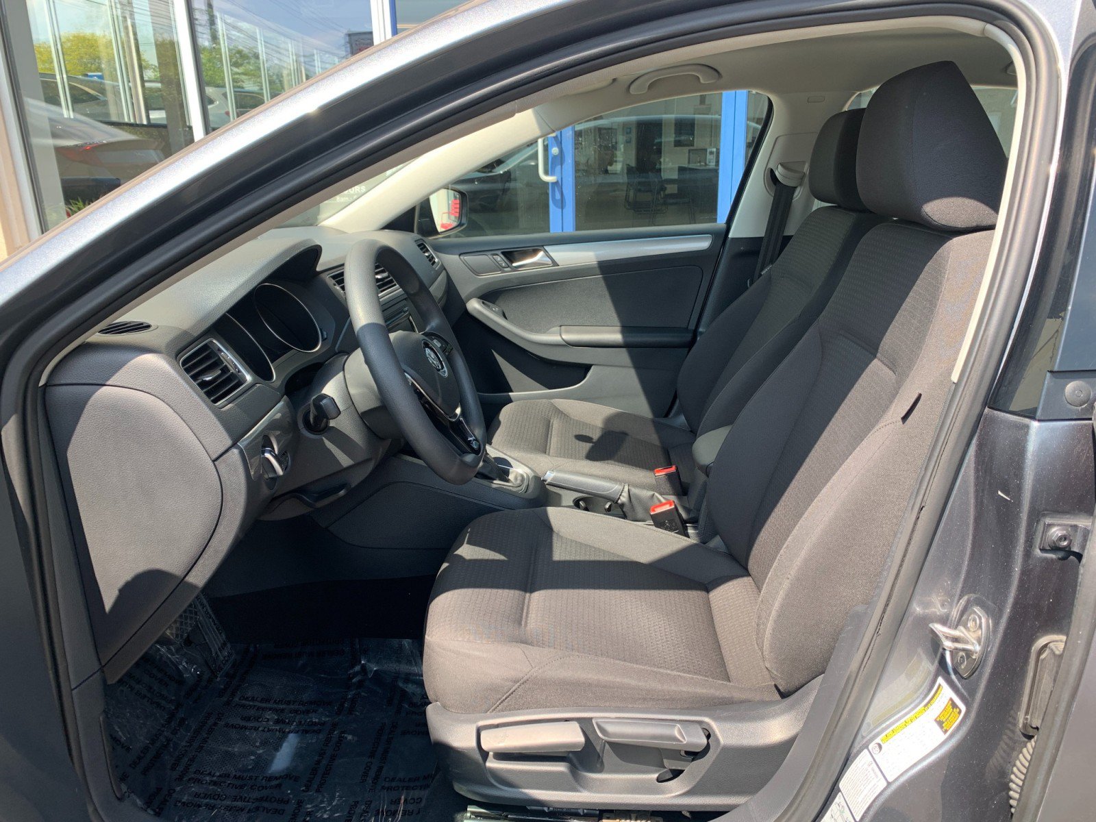 Used 2015 Volkswagen Jetta SE FWD image 8