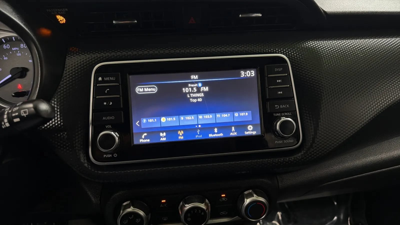 Used 2022 Nissan Kicks S FWD image 14