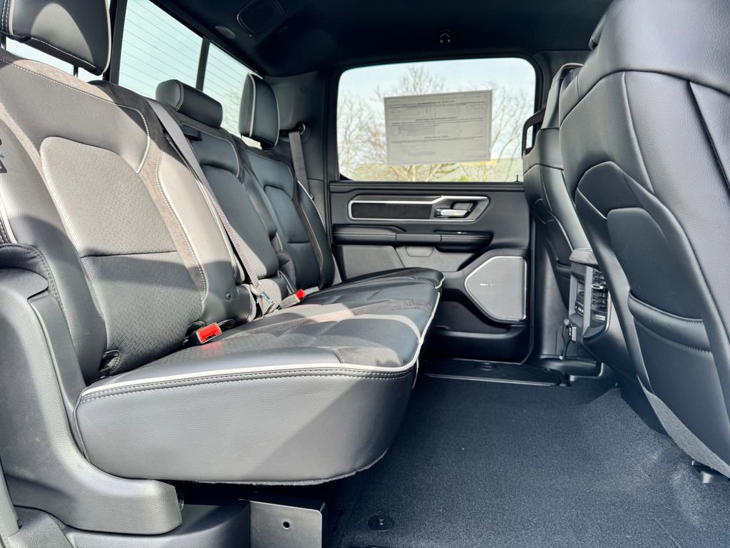 New 2026 RAM 1500 Laramie AWD/4WD image 13