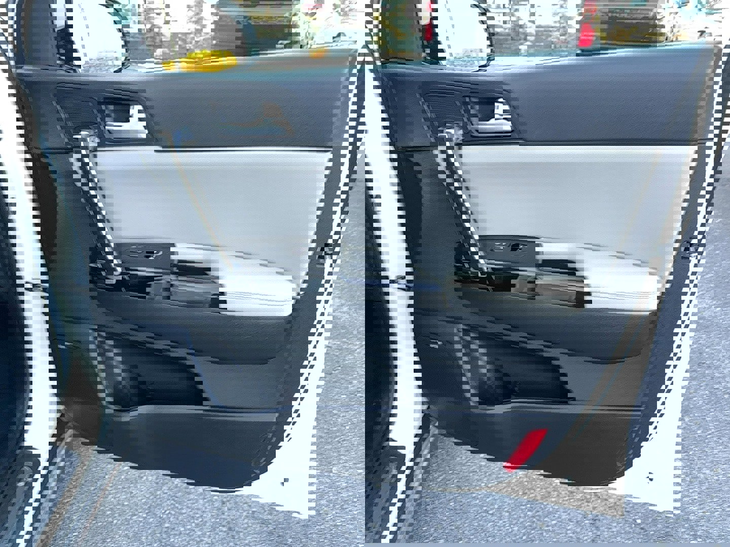 Used 2017 Kia Sportage SX image 25