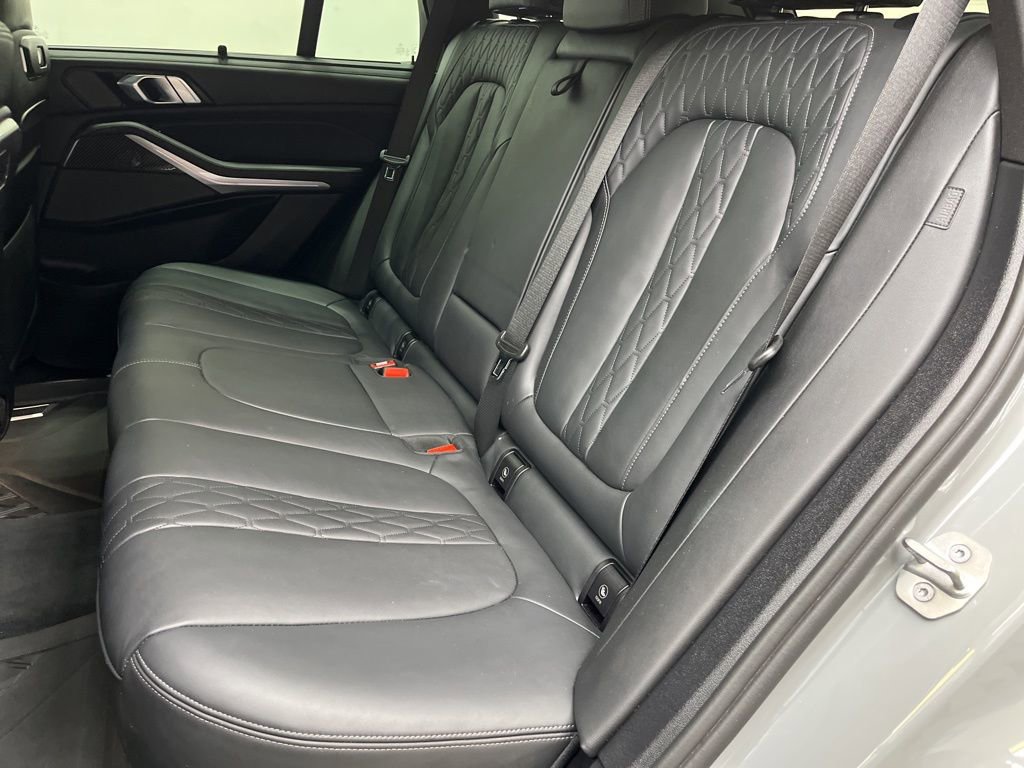 Used 2024 BMW X5 M60i AWD/4WD image 21