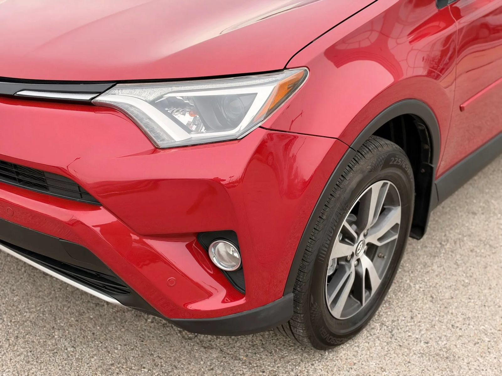 Used 2016 Toyota RAV4 XLE AWD/4WD image 37