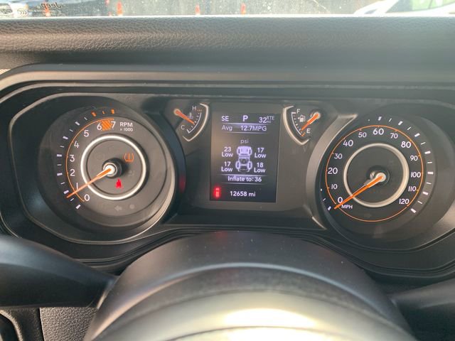 Used 2024 Jeep Wrangler Sport image 18