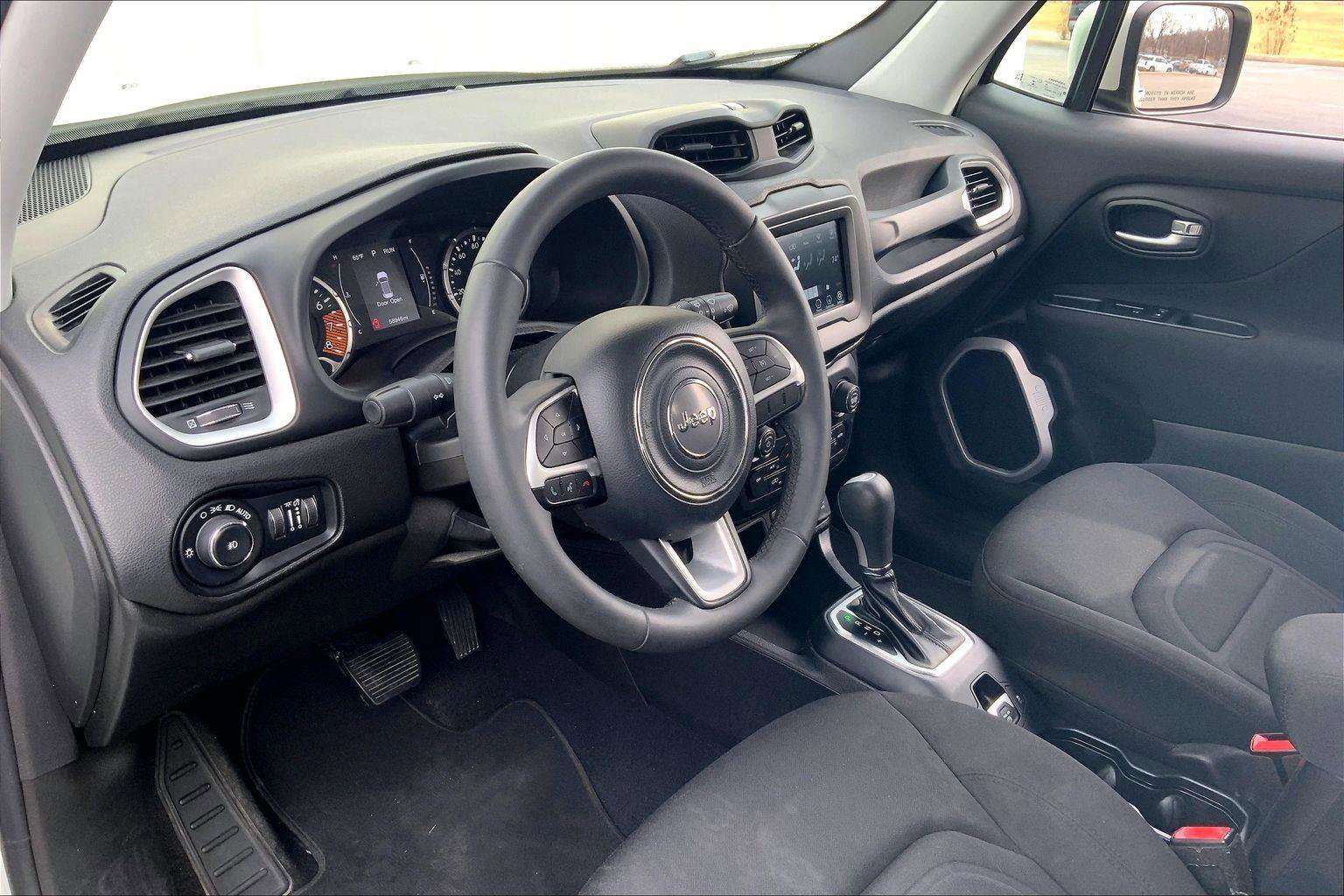 Used 2020 Jeep Renegade Latitude image 13