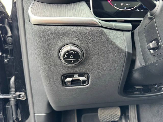 Used 2026 Mercedes-Benz GLC 300 4MATIC image 23