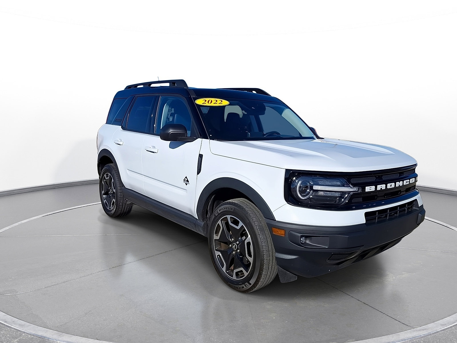 Used 2022 Ford Bronco Sport Outer Banks image 2