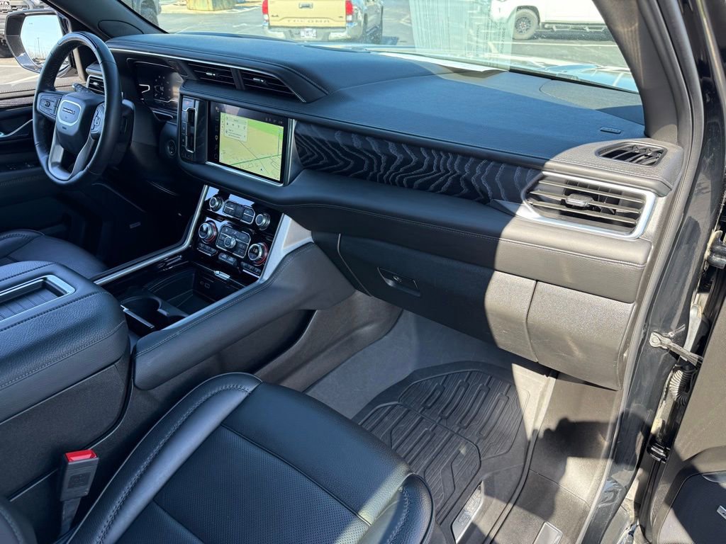 Used 2024 GMC Yukon XL Denali w/ Advanced Technology Package image 48
