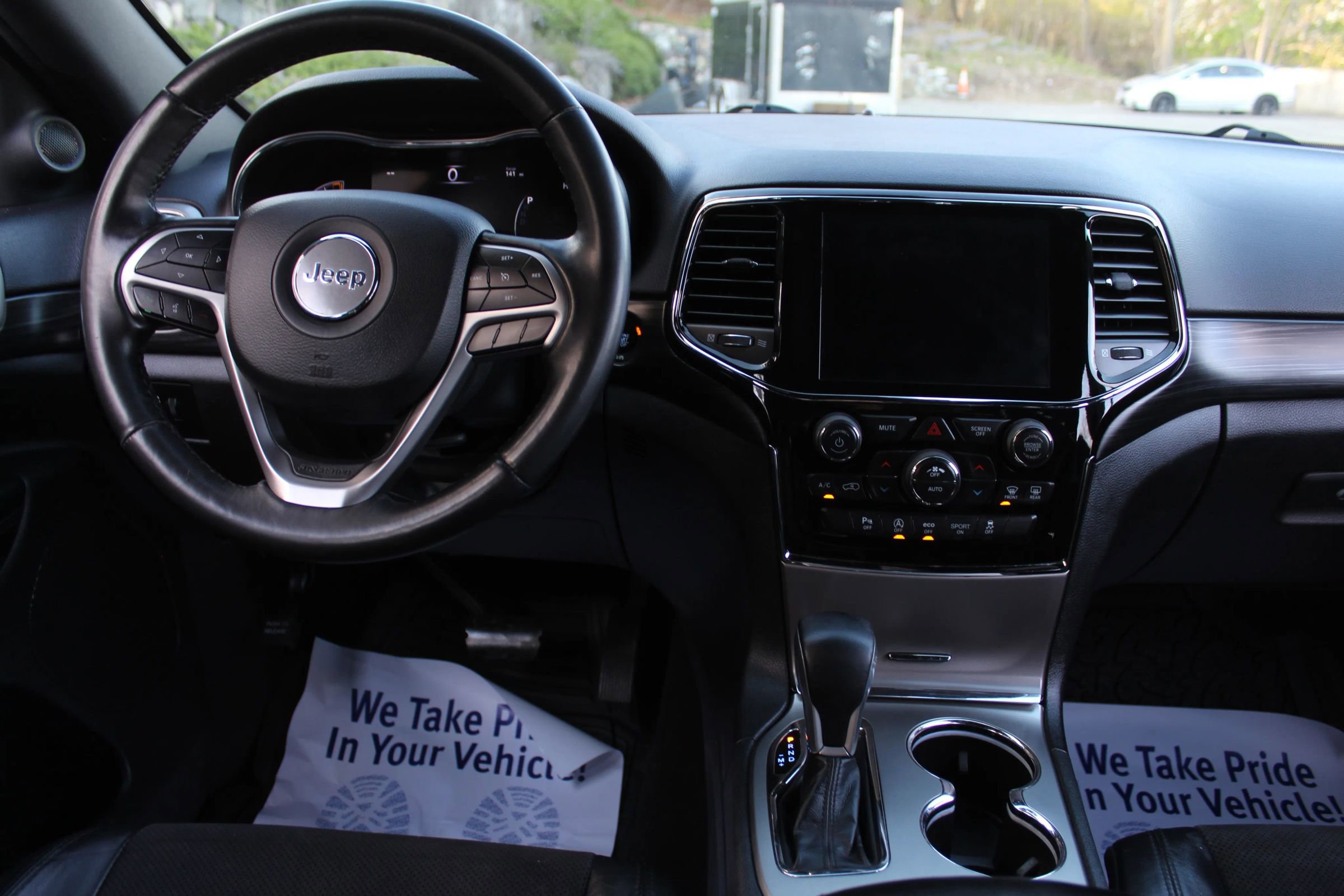 Used 2019 Jeep Grand Cherokee Altitude AWD/4WD image 19