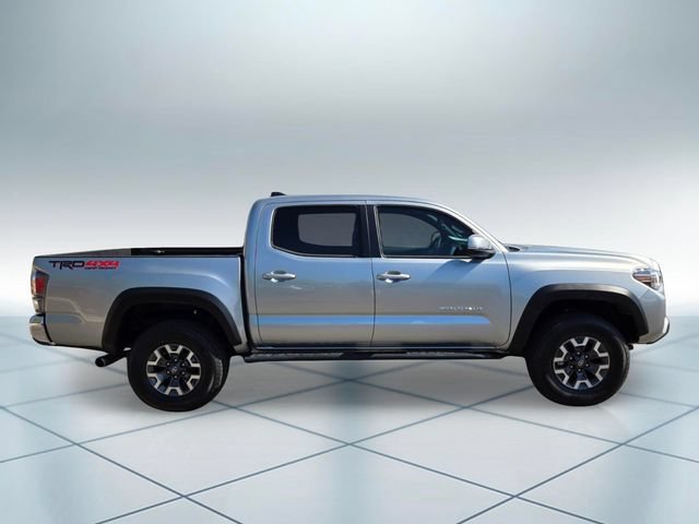 Used 2023 Toyota Tacoma TRD Off-Road AWD/4WD image 4
