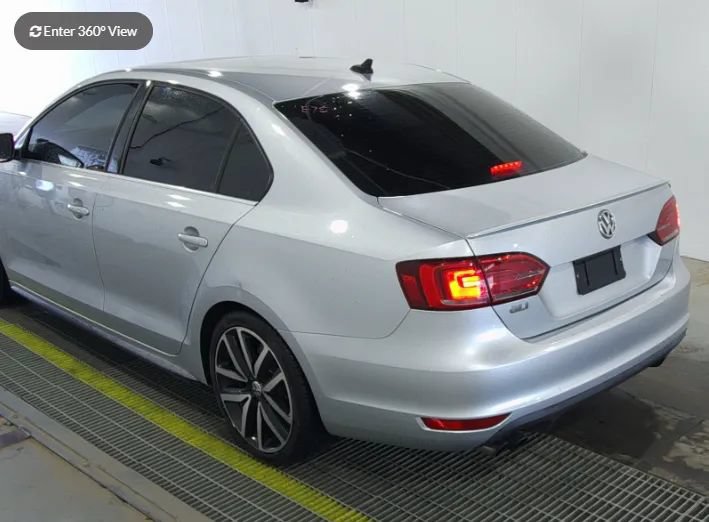 Used 2014 Volkswagen Jetta GLI Autobahn FWD image 3