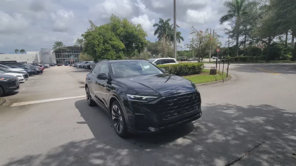 New 2027 Audi Q8 Premium Plus AWD/4WD image 2