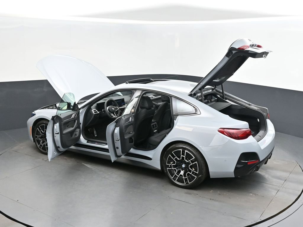 New 2026 BMW 430i w/ M Sport Package image 2