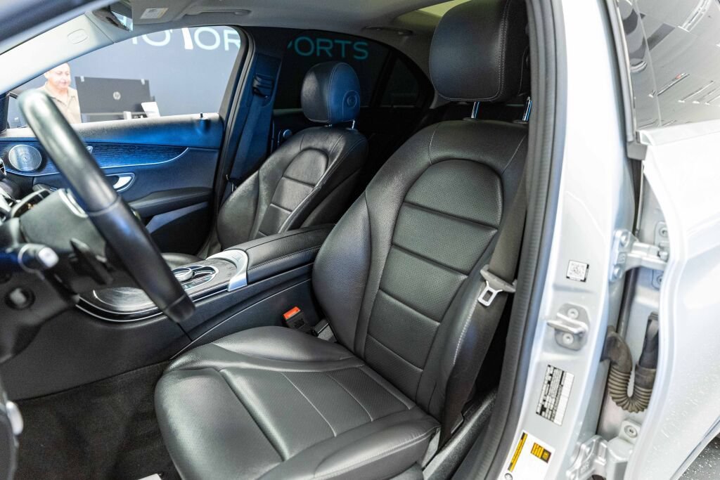 Used 2021 Mercedes-Benz C 300 Sedan w/ Premium Package image 10