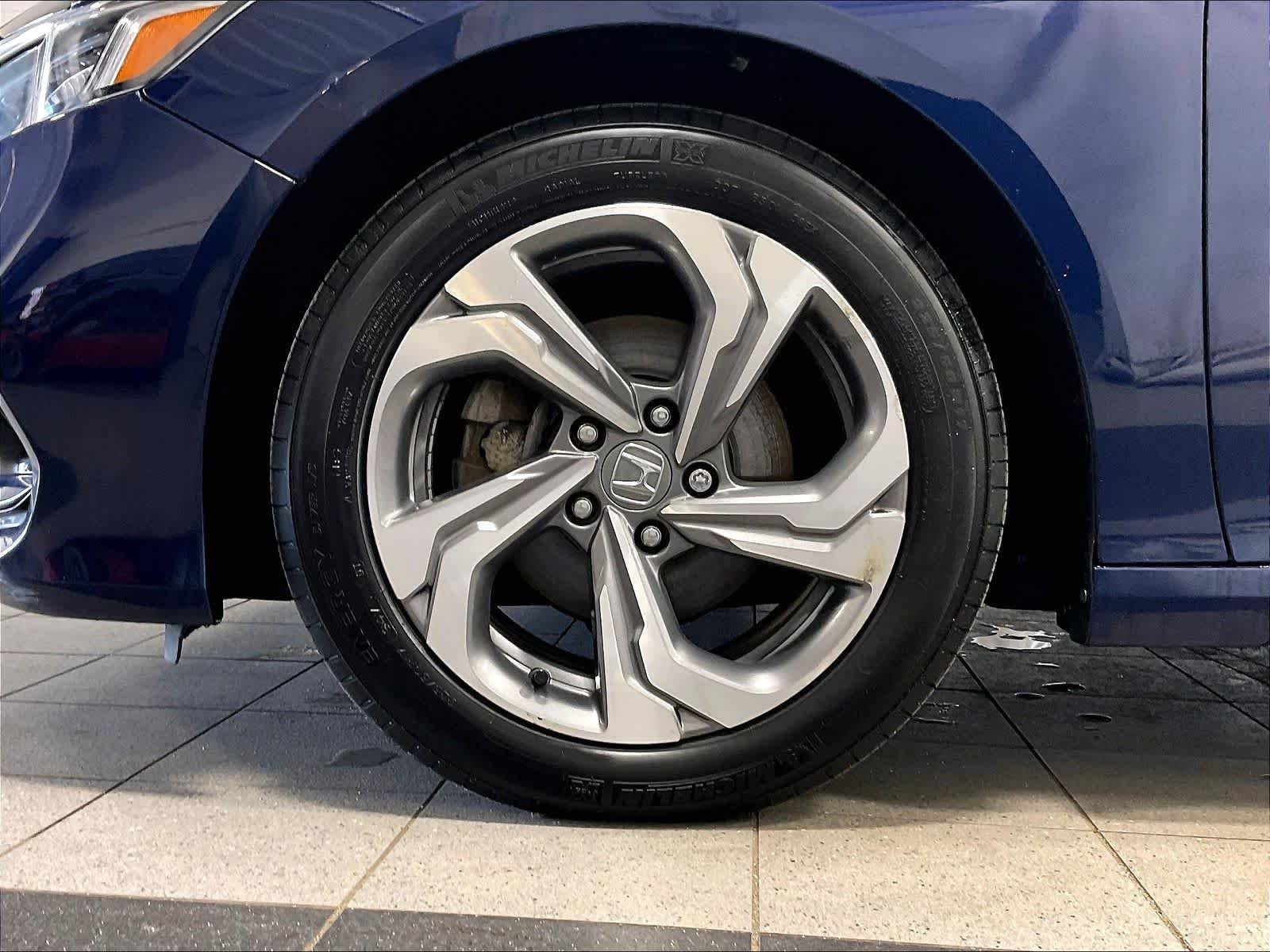 Used 2020 Honda Accord EX image 7