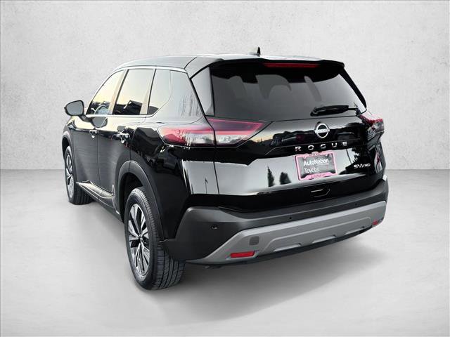 Used 2022 Nissan Rogue SV image 5