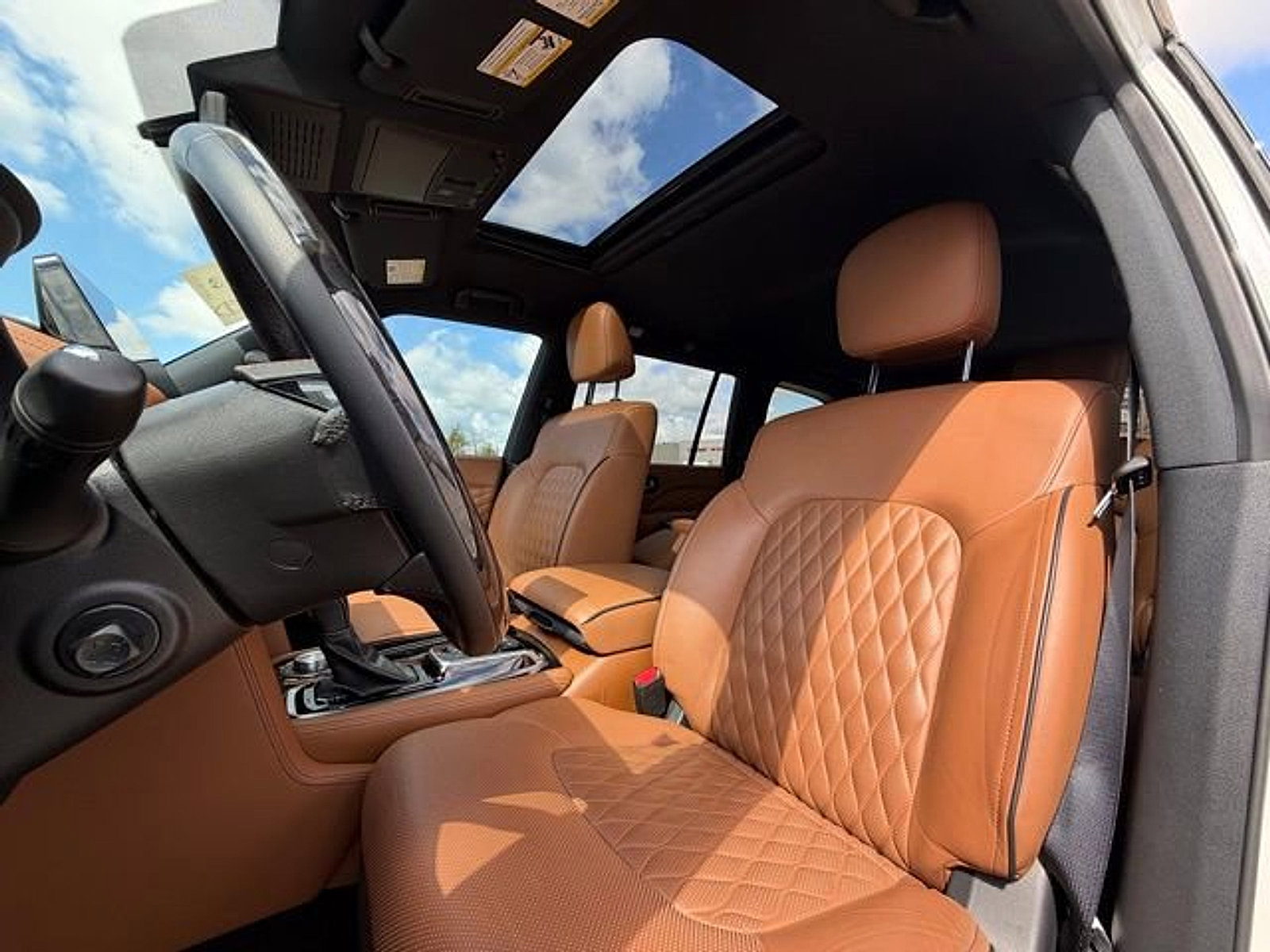 Certified 2024 INFINITI QX80 Sensory image 20