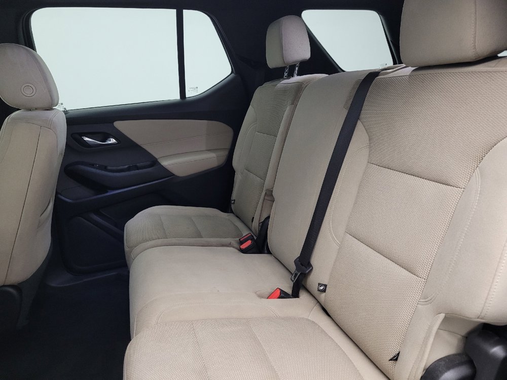 Used 2023 Chevrolet Traverse LS w/ Safety Package FWD image 18