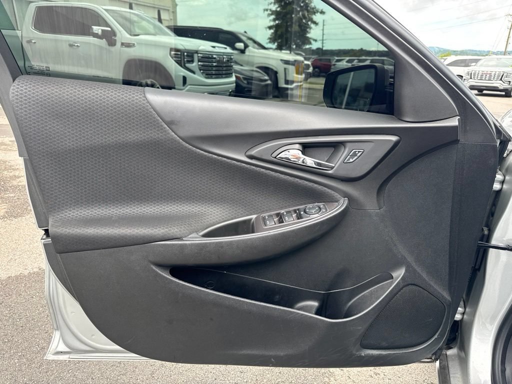 Used 2019 Chevrolet Malibu LT FWD image 10