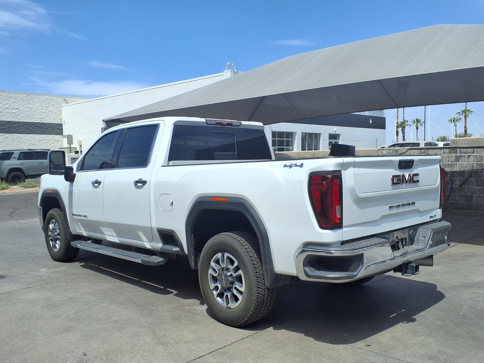 Used 2023 GMC Sierra 2500 SLT w/ SLT Convenience Package AWD/4WD image 7