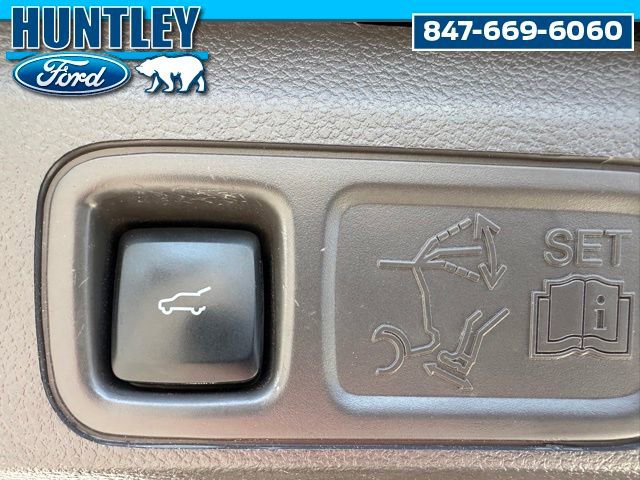 Used 2022 Lincoln Navigator Reserve image 16